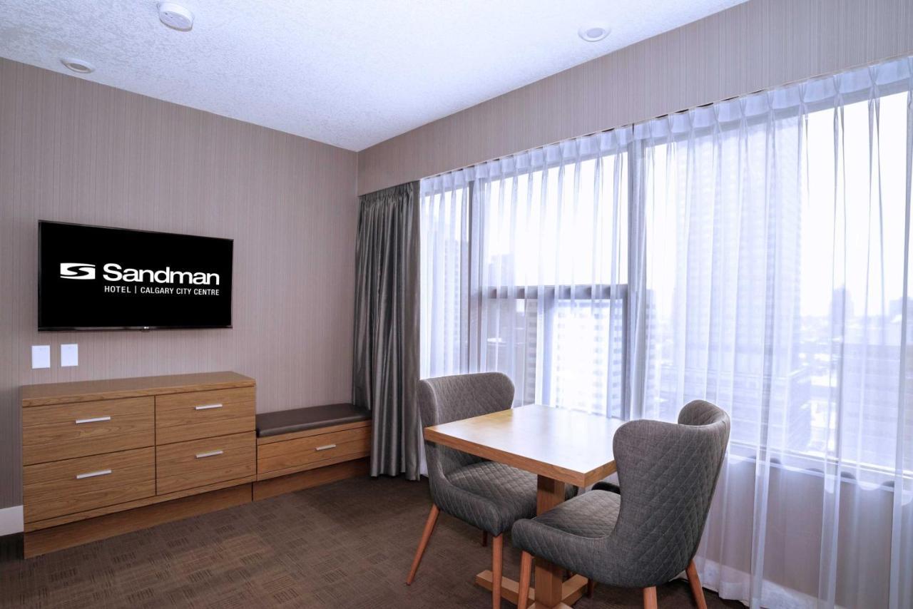 Sandman Signature Calgary Downtown Hotel Bagian luar foto